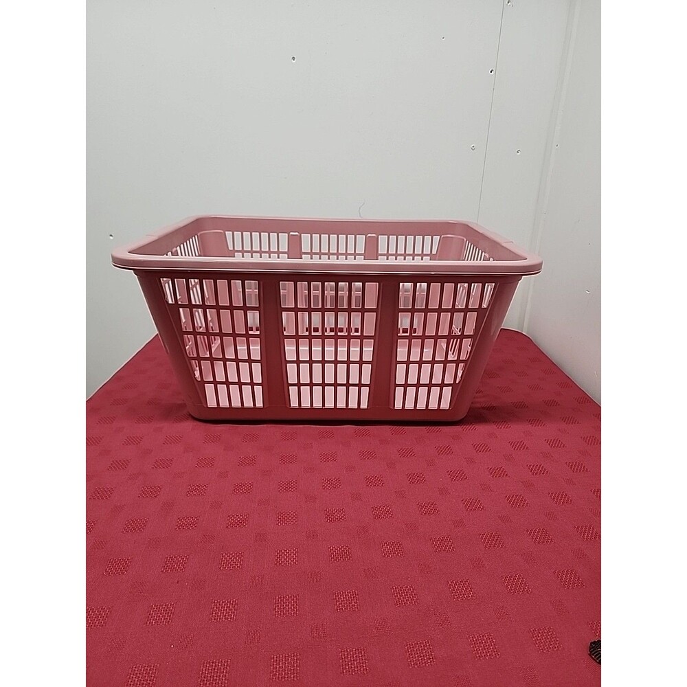 Vintage Salmon Pink Laundry Basket 1980s Retro 22x15.75x10.75 Made In The USA